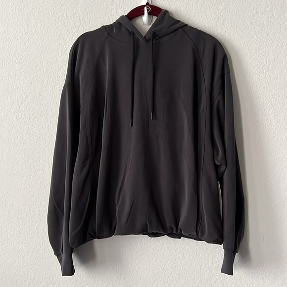 Athleta Seasoft Bubble Hem Hoodie Size Medium New With Tags - Picture 1 of 11
